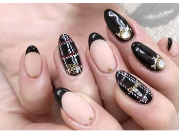 エムアイネイル(MI nail)/ジェルアートつけ放題¥8200