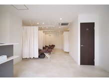 武庫之荘駅前鍼灸接骨院/院内施術スペース