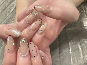 フレンチガーリーネイル