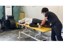 股関節や膝、肩などの不調の改善に！リハビリの技術を用います！