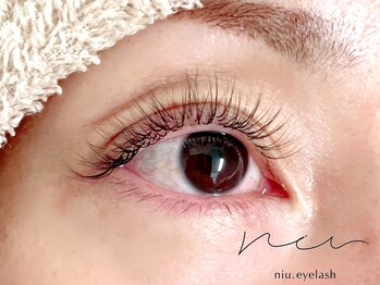 ニウ(niu.)/ボリュームラッシュ