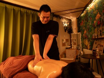 ロータスツリー(LOTUS TREE)の写真/【珍しい男性セラピスト在籍！】男女ともに大歓迎♪本場仕込みの本格アーユルヴェータで贅沢な非日常体験。