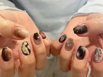 グラム バイ アンド ココ ネイル(GraM by And & coco. Nail)の写真/ハイセンスなニュアンスネイルが得意★細かな希望も叶えます！人と被らない凝ったデザインも当店にお任せ♪