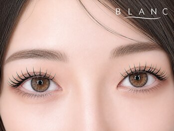 アイラッシュサロン ブラン 天満屋福山ポートプラザ店(Blanc)の写真/【ボリュームUPで可愛さMAX★】マツエクでナチュラルなのにお人形のようなパッチリと可愛い目元！