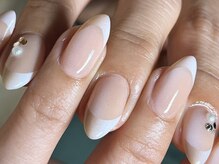 エアブラシでの施術は薄づきで軽い仕上がりが特徴です◎