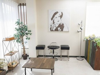 アイズ 深谷店(I's)/待合室も広々♪