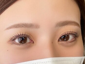 ニクシーアイブティック(Nixie Eye Boutique)/眉毛/まゆげ/美眉スタイリング