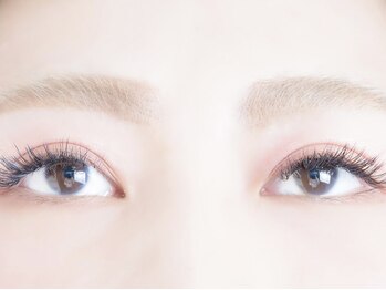 オリアイラッシュ(oli eyelash)の写真/エリア稀少★≪早朝8:30～ご案内可能♪≫モチ/軽さ抜群◎【人気のフラットラッシュつけ放題60分¥6600】