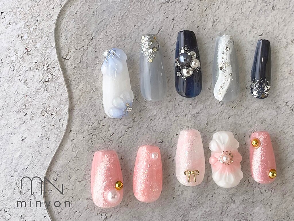 2025年-2026年冬トレンド】チークのネイルデザイン集｜人気順｜7ページ