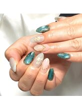 ニュアンスネイル　グリーン