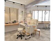 サロン ド スター(salon de starrrrr)の雰囲気（完全個室の広々とした空間でお寛ぎ頂けます☆）