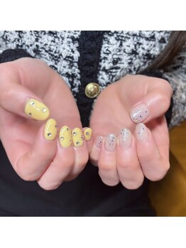 muu. beautysalon【まつげパーマ/パリジェンヌ/マツエク/LED/ヘアアレンジ/ワンホン】の写真/大人可愛いdesignならmuu.へ*トレンドパーツやデザイン、高クオリティのアートで抜け感のある指先に♪