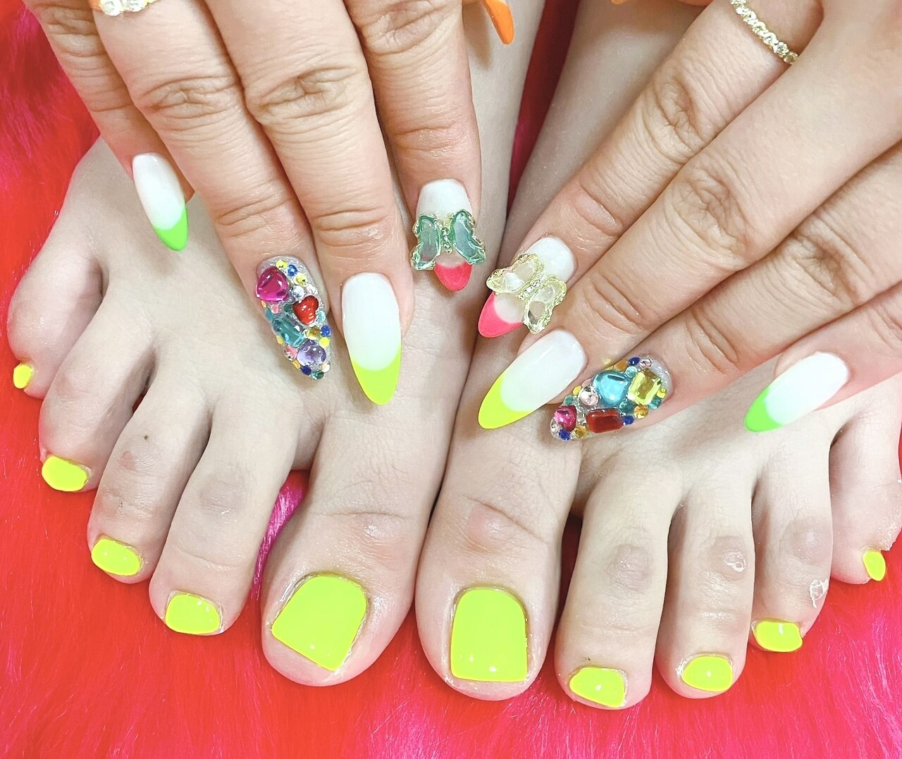 ネイルまとめ売り ネイルゼロワン 神戸(NAIL01)｜ホットペッパービューティー