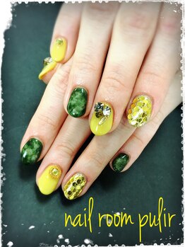 ネイルルーム プリル(Nail Room pulir)/