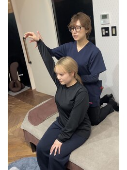 カドル 福岡天神店(KADORU)/小顔矯正 小顔整体サロン KADORU