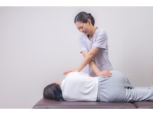 肩こりと腰痛にお悩みの方にリンパマッサージ・骨盤矯正がおすすめの整体 福岡大濠院