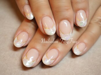 タイニーツリー(Tiny Tree)/フレンチネイル