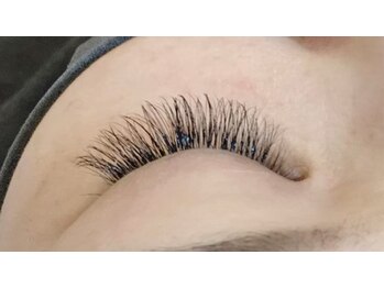 リラクア(Rela Qua)/ふんわり&ボリュームなまつ毛