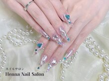 ヘンナ(Henna)/シンプルなベースにキラキラ