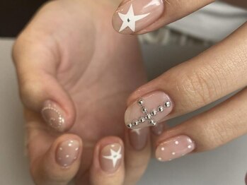 アイネイルズ 天神今泉店(I-nails)/【kanako】シンプル一癖星ドット