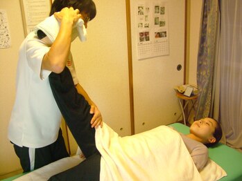 なかじま整体療院癒楽爽快館/【8】施術・ストレッチ