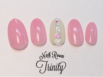 ネイルルーム トリニティ(Nail Room Trinity)/150種類以上選べるアート付