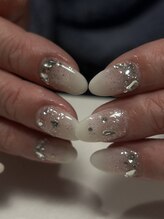 オリ(Ori)/白グラデーション