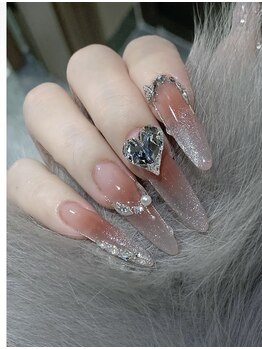 クイーンネイル 新宿(Queen nail)/長さ出しやり放題デザイン