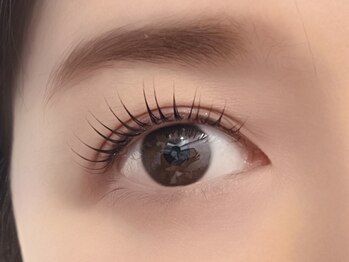 ウードアイギンザ(OUD EYE GINZA)の写真/【まつ毛パーマでトレンドまつげ】ナチュラルで上品な束感♪すっぴんでも可愛く！まつ毛パーマ初回¥5,000