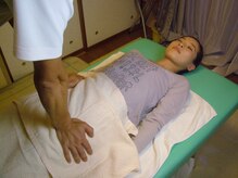 なかじま整体療院癒楽爽快館/【９】施術・骨盤調整