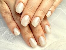 パダアット ヴァラネイル 天神南店(PADA at VALLANAIL)/マグネットネイル/アイボリー