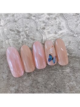 ミルネイル(Mil Nail)/蝶ネイル