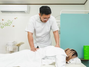 やまと接骨院/肩こり/肩甲骨/腰痛/骨盤矯正