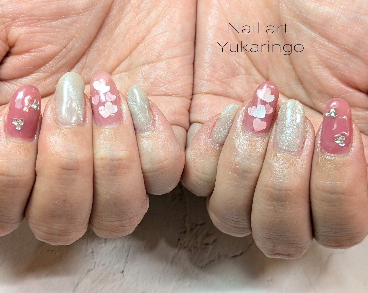 2025年-2026年冬トレンド】ハートのネイルデザイン集｜人気順｜56