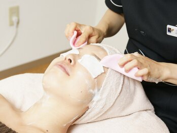 アプリコーゼ(APRIKOSE)/丁寧に泡をふき取っていきます☆