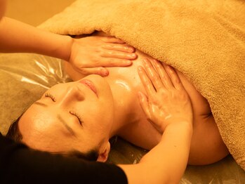 縁(Zen enishi)/9.デコルテ・首肩周り