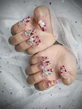 アミネイル(Ami Nail)/ワンホンガーリーネイル