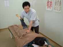 サンキュア今池整体(Sun cure)/うつ伏せによる施術例１