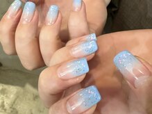 ノラ ミナミアオヤマ(NORA MINAMIAOYAMA)/水色ホログラデ