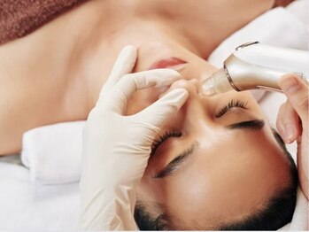 サロンド ソラ(Salon de SoLA)の写真/美肌フェイシャル毛穴の汚れごっそり★刺激の少ないWAX使用でお肌に優しい♪くすみの原因もきちんと処理◎