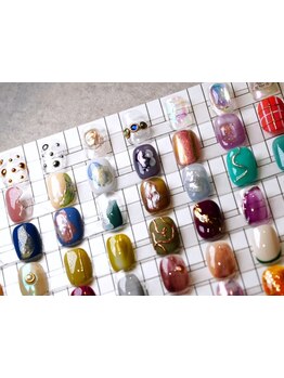 ショートネイルデザインが豊富