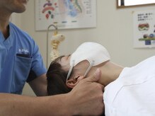 あおぞら整体の雰囲気（頭痛、めまい、手の痺れなどの症状は頚椎の歪みです。）