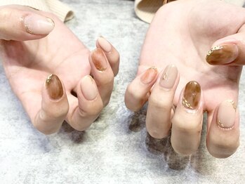 モンシェリネイル(mon cheri nail)の写真/21時まで営業しているので仕事帰りにも予約可◎当日予約OKのサロン★毎月替わるデザインを要CHECK♪