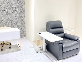 レヴィア(Revia)/サロン内観