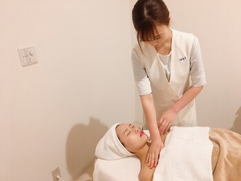 ポーラ ザ ビューティ 小松店(POLA THE BEAUTY)/デコルテケア