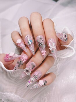 ラッキー(LUCKY)の写真/爪の形に自信がない方にも◎長さ出し＆補強で理想の指先へ♪豊富なデザインから選べます☆