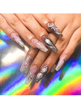 エヌエービー(N.A.B.)/クールなアートスカルプ