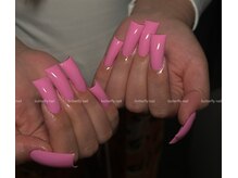 蝶々ネイル バタフライネイル(butterfly nail)の雰囲気（ダックネイルできるサロン）