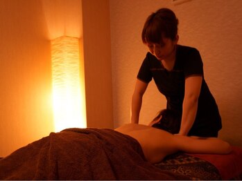 オメガローズの写真/全身リンパドレナージュで日々の疲れをスッキリ解消！お仕事でのPC・スマホなどでお疲れの方にも◎