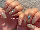 フラッシュ宝石ネイル